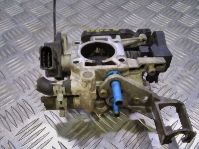 bontott OPEL CORSA B Központi Injektor