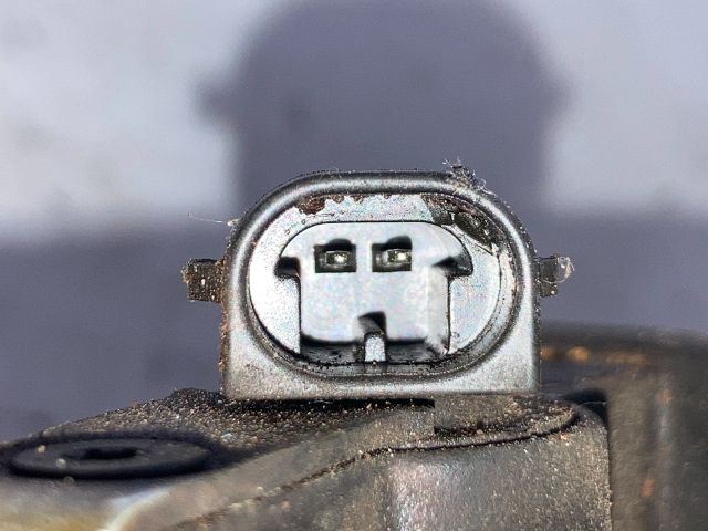 bontott OPEL CORSA B Központi Injektor