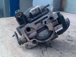 bontott OPEL CORSA B Központi Injektor