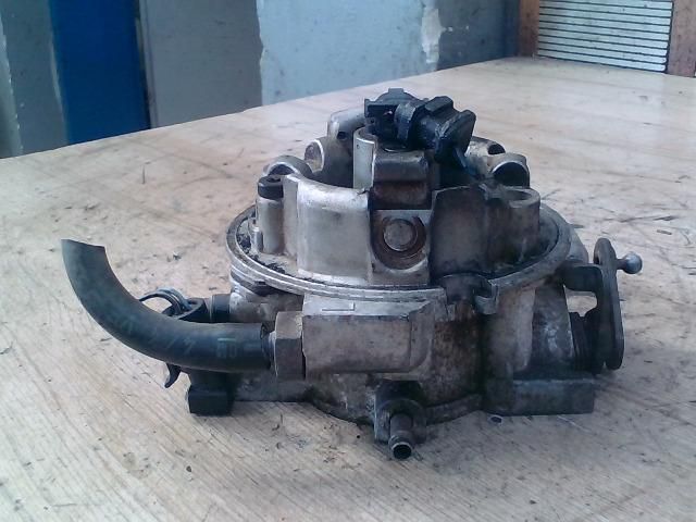 bontott OPEL CORSA B Központi Injektor