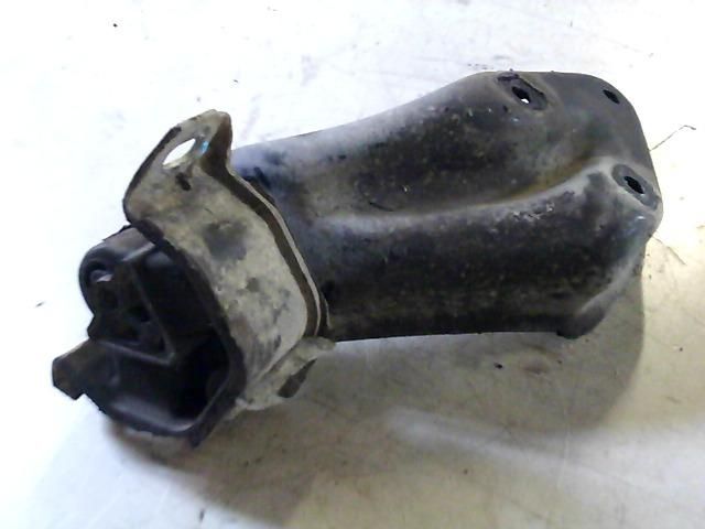 bontott OPEL CORSA B Motor Tartó Bak (Fém)