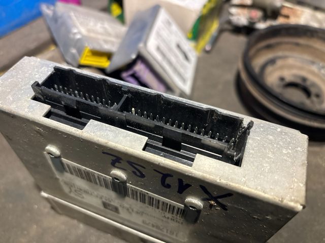 bontott OPEL CORSA B Motorvezérlő