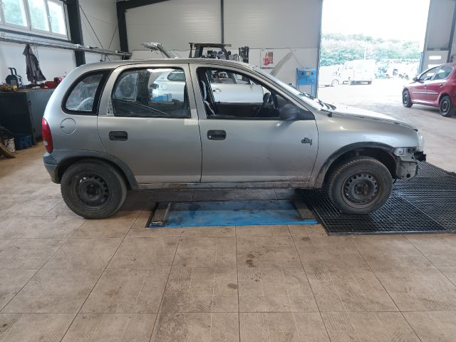 bontott OPEL CORSA B Nívópálca