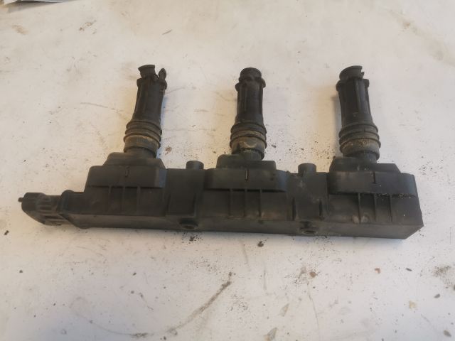 bontott OPEL CORSA B Porlasztó Sor / Híd