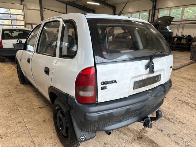 bontott OPEL CORSA B Tank