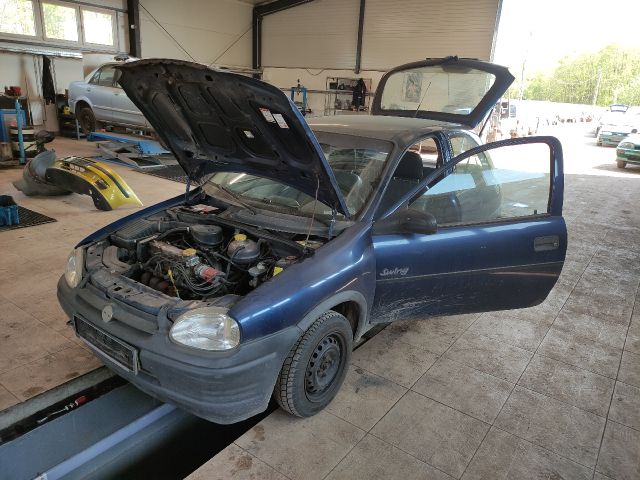 bontott OPEL CORSA B Tank