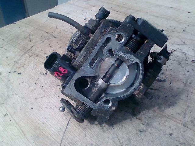 bontott OPEL CORSA B Központi Injektor