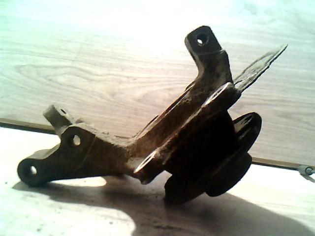 bontott OPEL CORSA B Jobb első Kerékagy