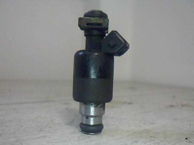 bontott OPEL CORSA B Porlasztó (1 db)