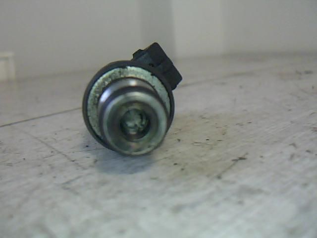 bontott OPEL CORSA B Porlasztó (1 db)