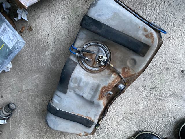 bontott OPEL CORSA B Tank