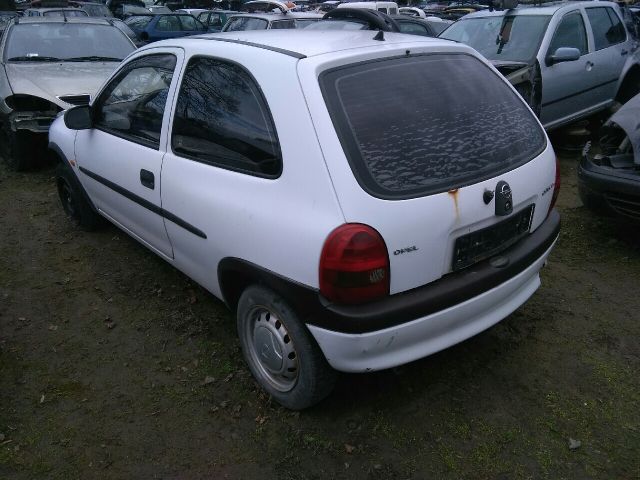 bontott OPEL CORSA B Bal első Csonkállvány Kerékaggyal