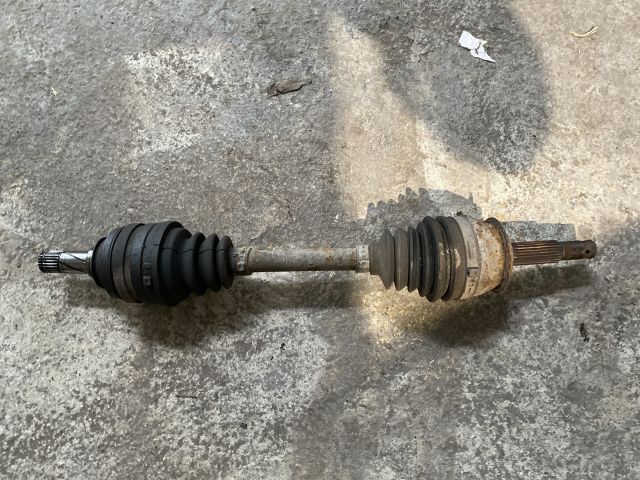 bontott OPEL CORSA B Bal Féltengely