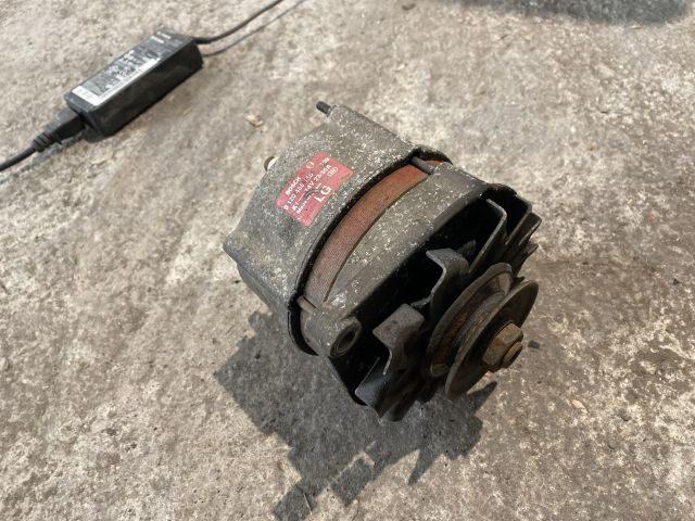 bontott OPEL CORSA B Generátor