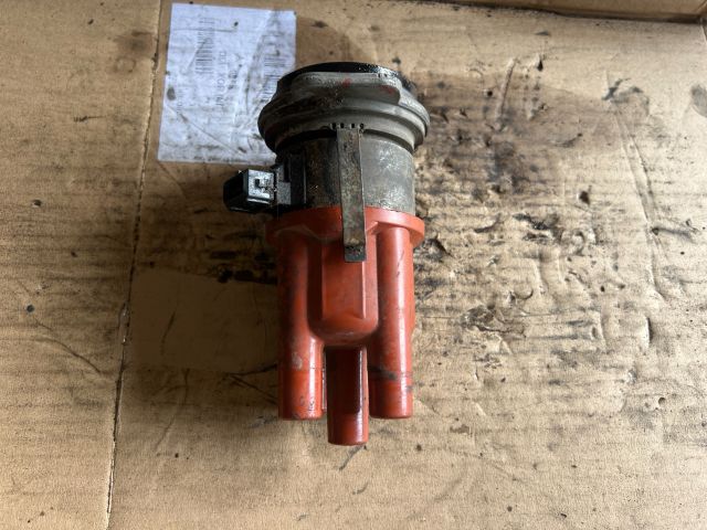 bontott OPEL CORSA B Gyújtáselosztó