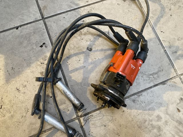 bontott OPEL CORSA B Gyújtáselosztó