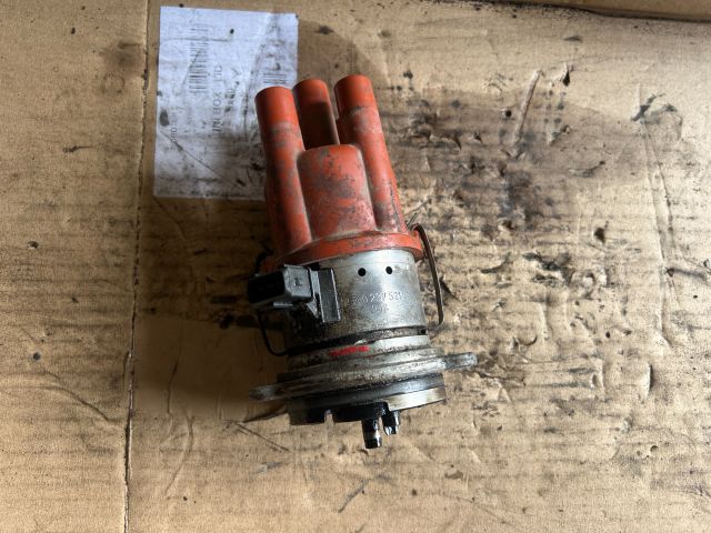 bontott OPEL CORSA B Gyújtáselosztó