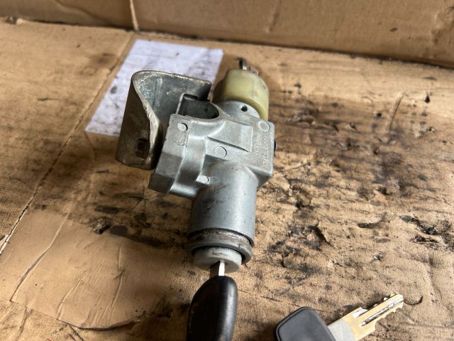 bontott OPEL CORSA B Gyújtáskapcsoló