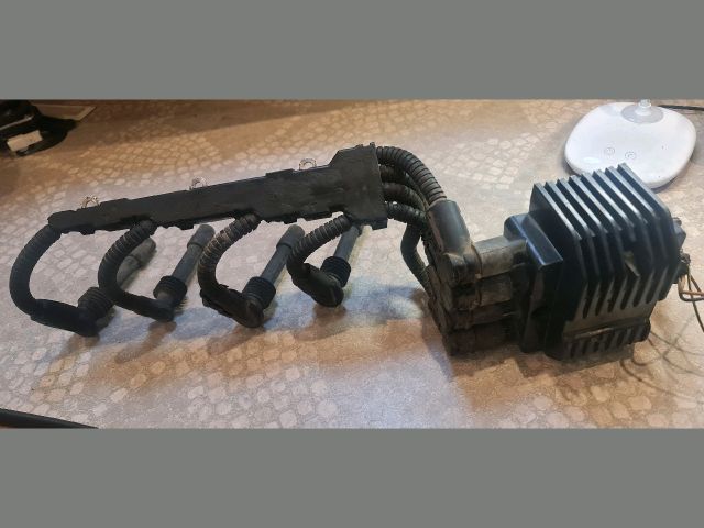 bontott OPEL CORSA B Gyújtótrafó Szett