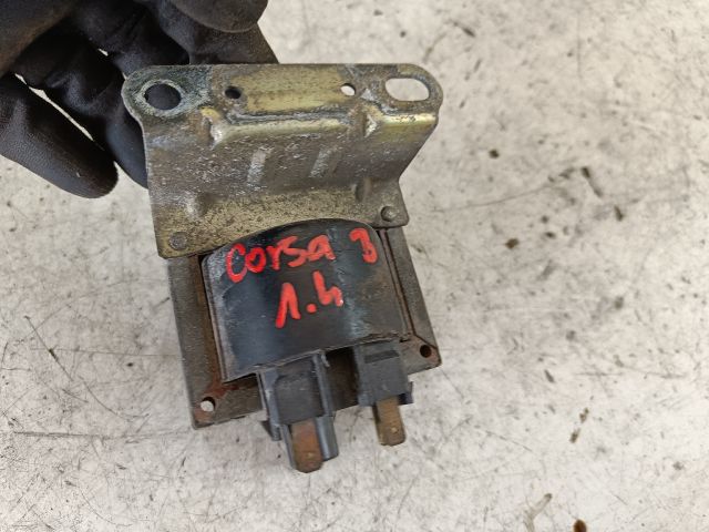 bontott OPEL CORSA B Gyújtótrafó