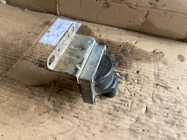 bontott OPEL CORSA B Gyújtótrafó