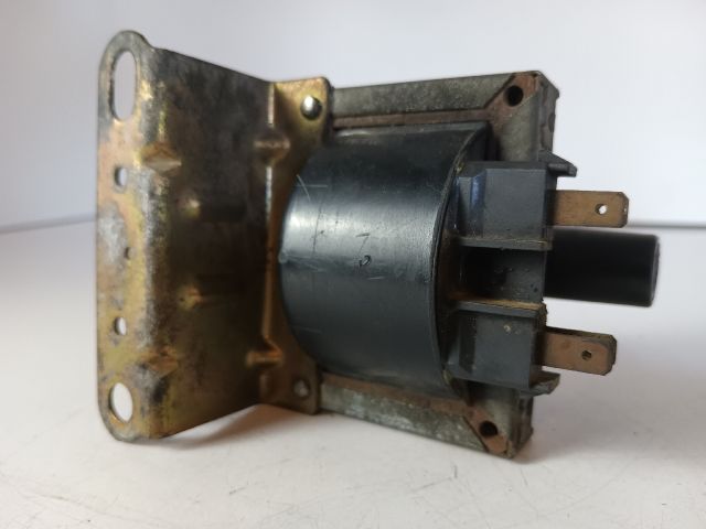 bontott OPEL CORSA B Gyújtótrafó