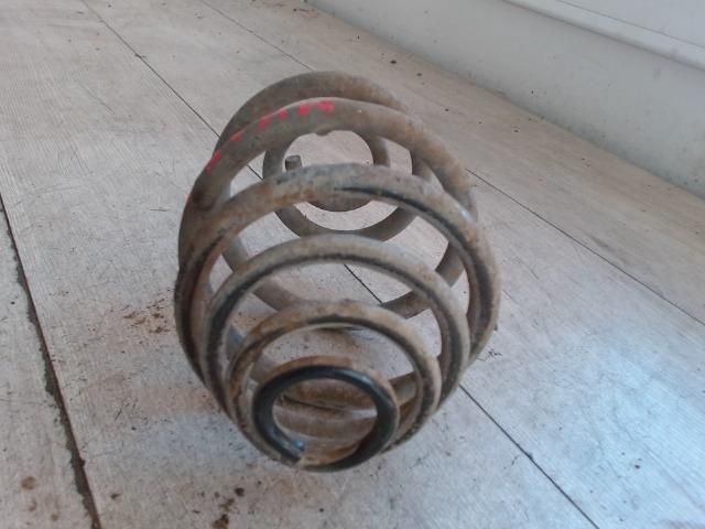 bontott OPEL CORSA B Hátsó Rugó