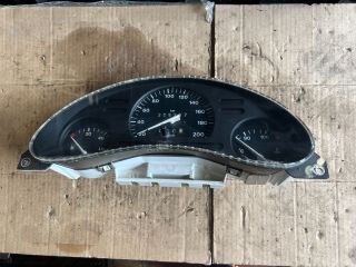 bontott OPEL CORSA B Kilométeróra