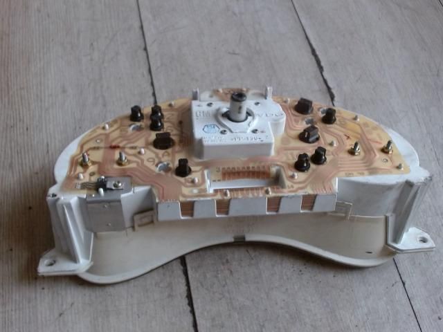 bontott OPEL CORSA B Kilométeróra