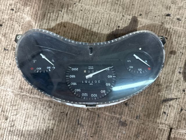 bontott OPEL CORSA B Kilométeróra