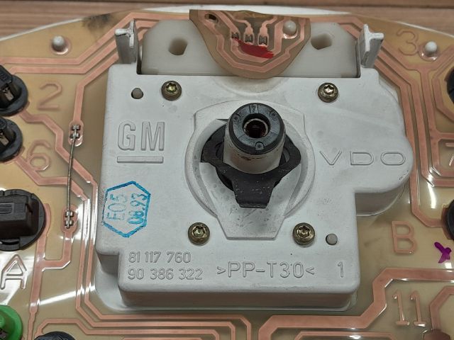 bontott OPEL CORSA B Kilométeróra