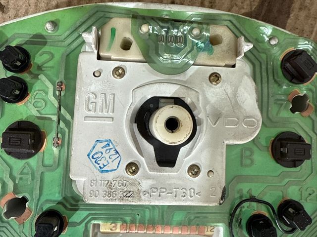 bontott OPEL CORSA B Kilométeróra