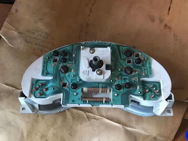 bontott OPEL CORSA B Kilométeróra