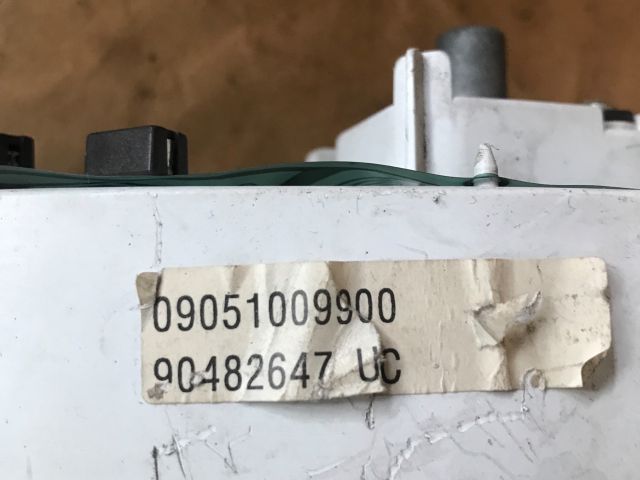 bontott OPEL CORSA B Kilométeróra