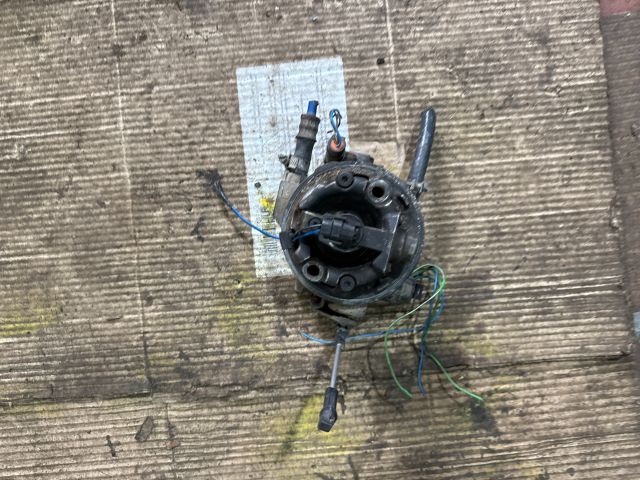 bontott OPEL CORSA B Központi Injektor