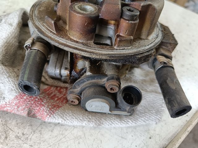 bontott OPEL CORSA B Központi Injektor