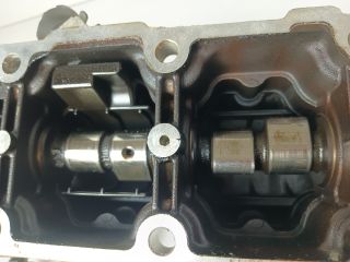 bontott OPEL CORSA B Vezérműtengely Házzal