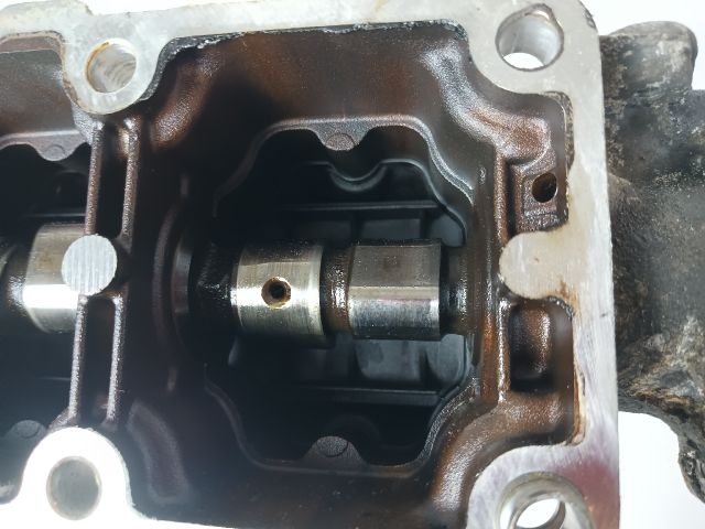 bontott OPEL CORSA B Vezérműtengely Házzal