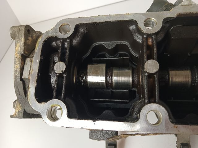 bontott OPEL CORSA B Vezérműtengely Házzal