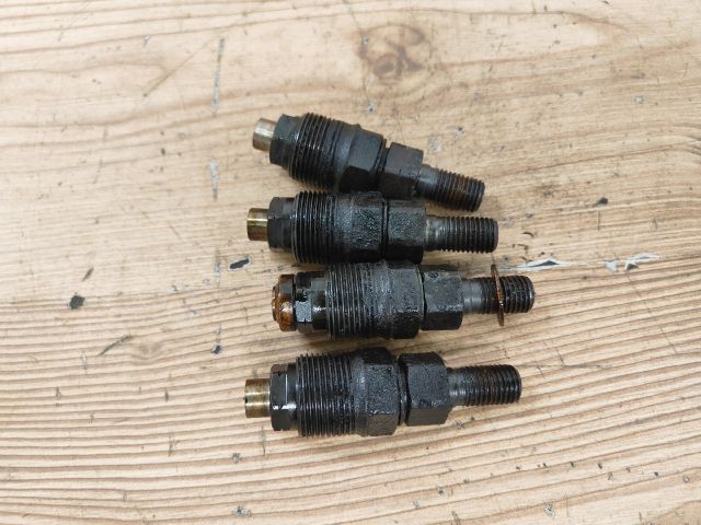 bontott OPEL CORSA B Porlasztó (1 db)