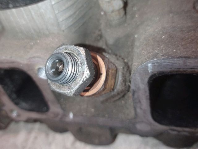 bontott OPEL CORSA B Porlasztó (1 db)