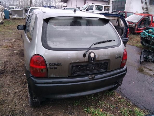 bontott OPEL CORSA B Tank