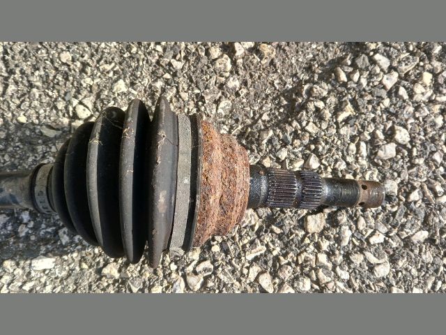 bontott OPEL CORSA B Bal Féltengely