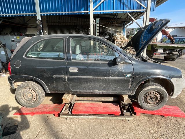 bontott OPEL CORSA B Nívópálca