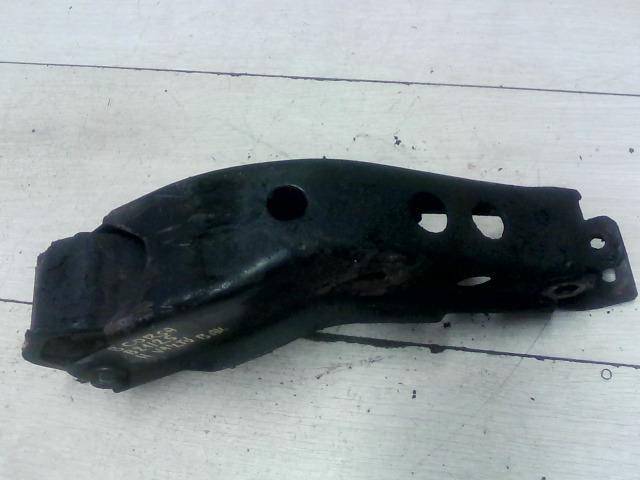 bontott OPEL CORSA B Váltó Tartó Bak (Pozíciófüggetlen)