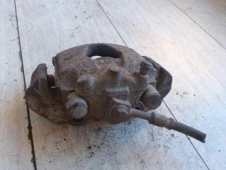 bontott OPEL CORSA B Jobb első Féknyereg Munkahengerrel