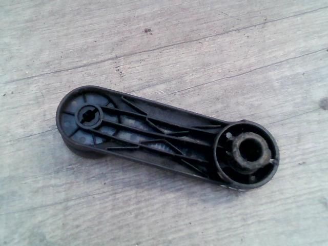 bontott OPEL CORSA B Ablaktekerő Kar (Pozíciófüggetlen)