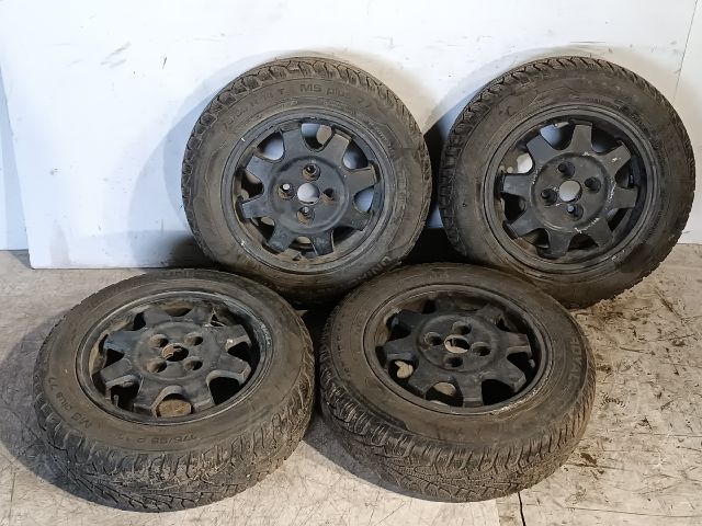 bontott OPEL CORSA B Alufelni Szett Gumival