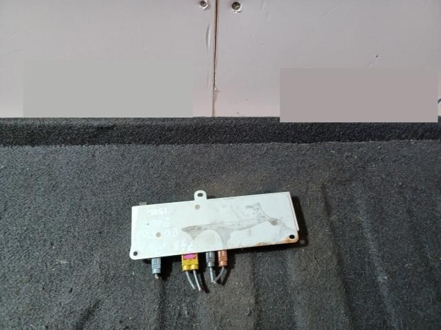 bontott OPEL CORSA B Antenna Erősítő