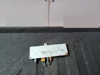 bontott OPEL CORSA B Antenna Erősítő